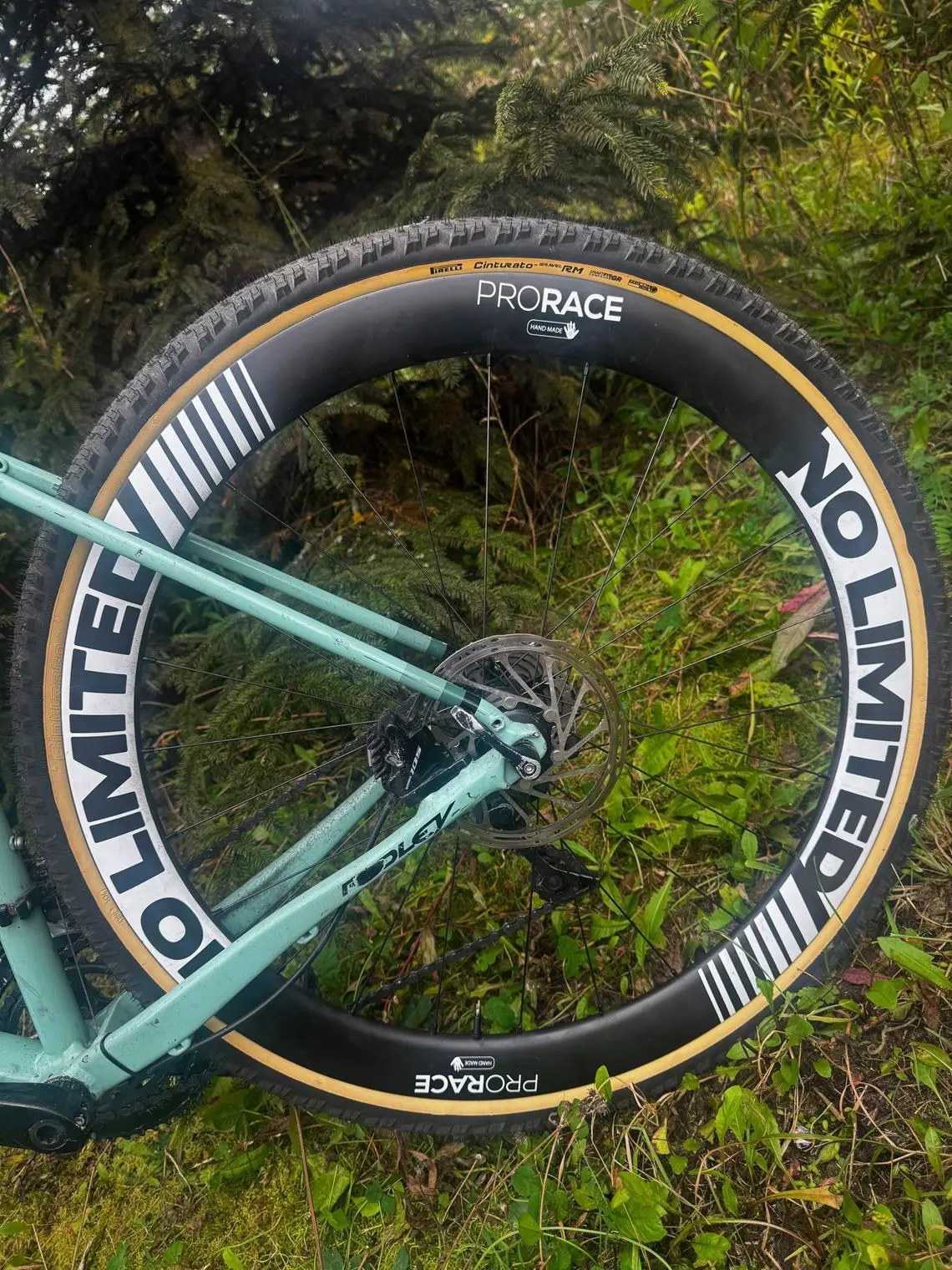 retro opona od Pirelli
