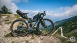 Kilkudniowa wyprawa rowerowa – co zabrać i jak się spakować w torby?