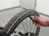 Wymiana opony rowerowej krok po kroku